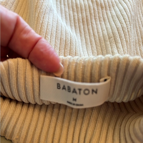 Sweater - Picture 1 of 4